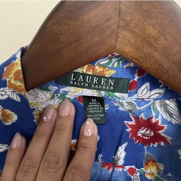 Ralph Lauren Sz M Top Blue Red Floral Light Cool Great Colors 3/4 Sleeve - Picture 3 of 4